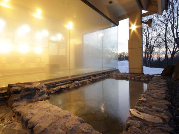 Open-air bath